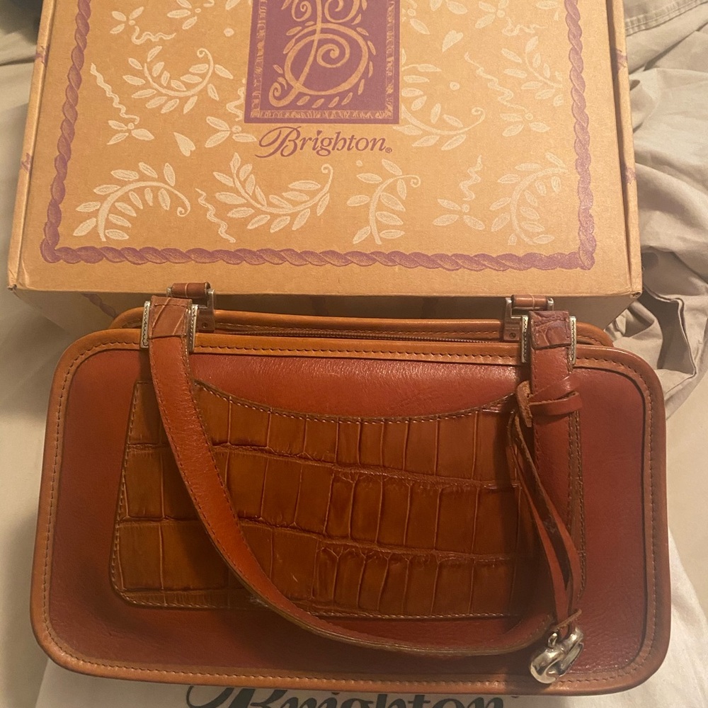 Handbag - Picture 3 of 6